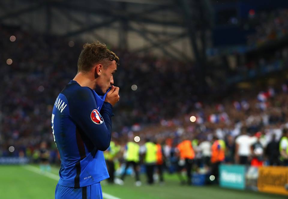 Griezmann poslal domácí Francii do finále